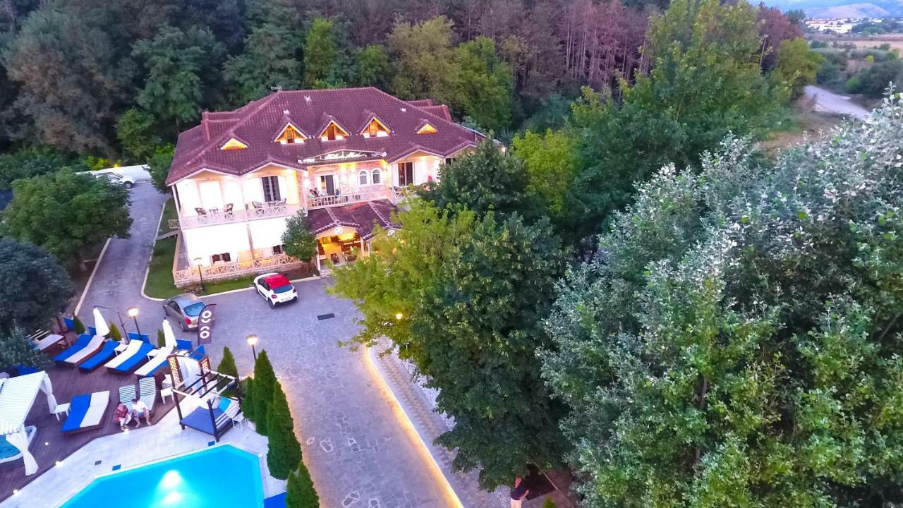 Krikonis Hotel Ioannina Exterior foto