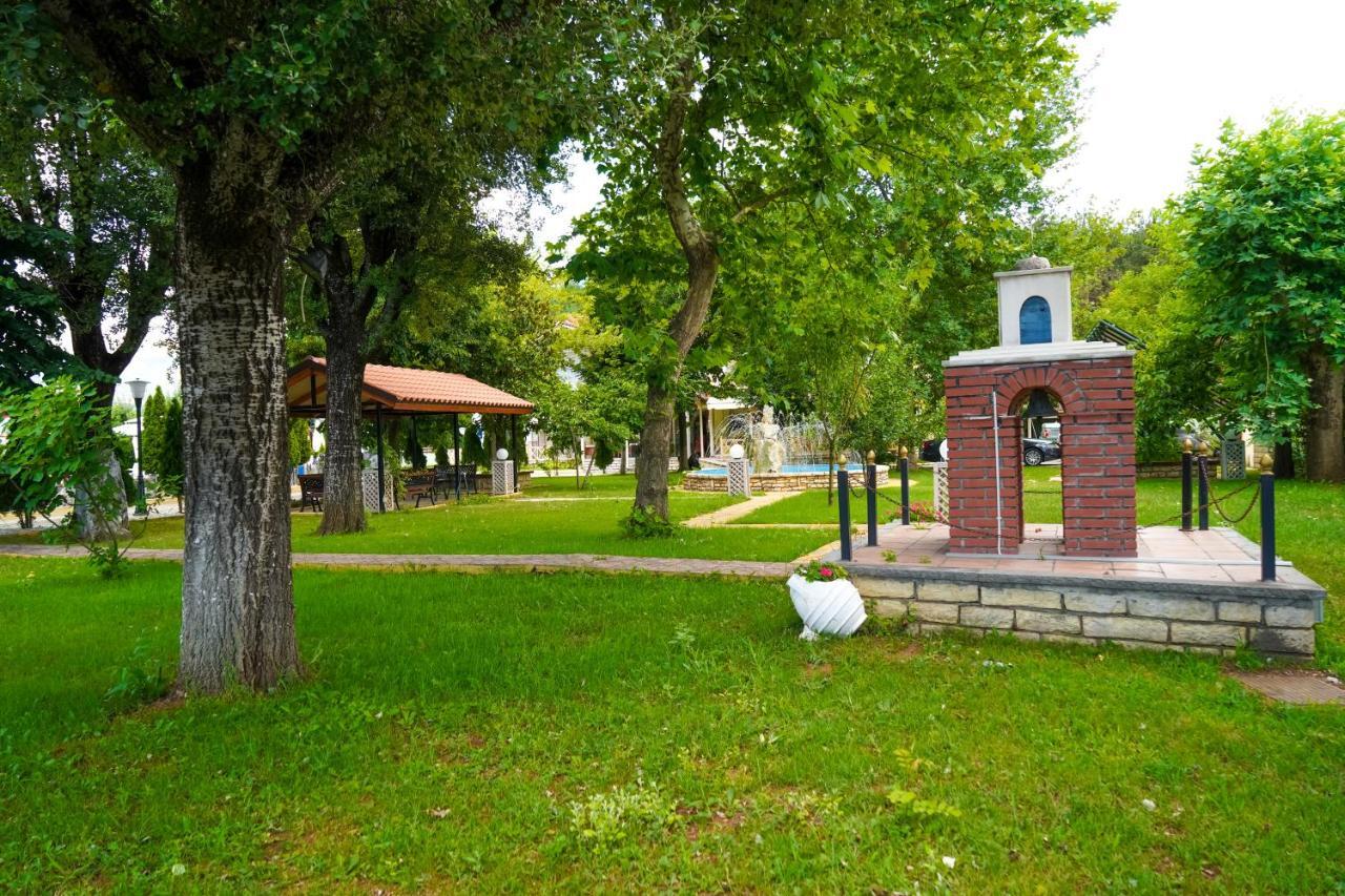 Krikonis Hotel Ioannina Exterior foto