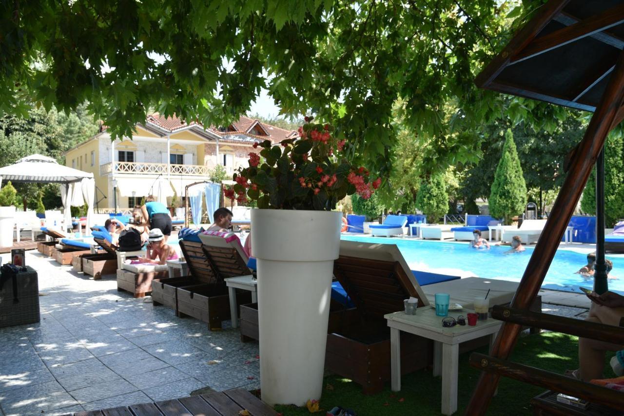 Krikonis Hotel Ioannina Exterior foto